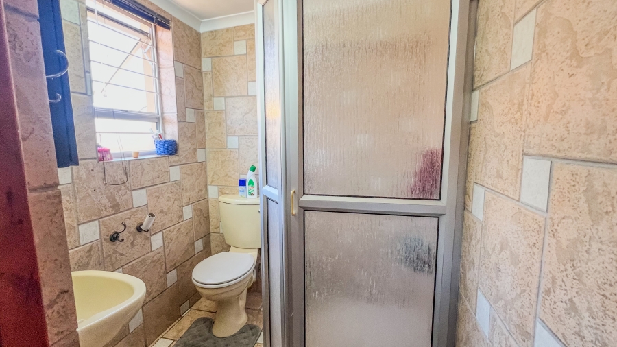 4 Bedroom Property for Sale in Strand North Western Cape